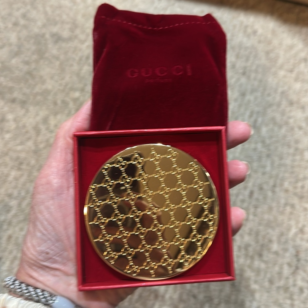 NIB Gucci Parfums Compact Mirror
